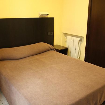 ברצלונה Hostal Baires מראה חיצוני תמונה