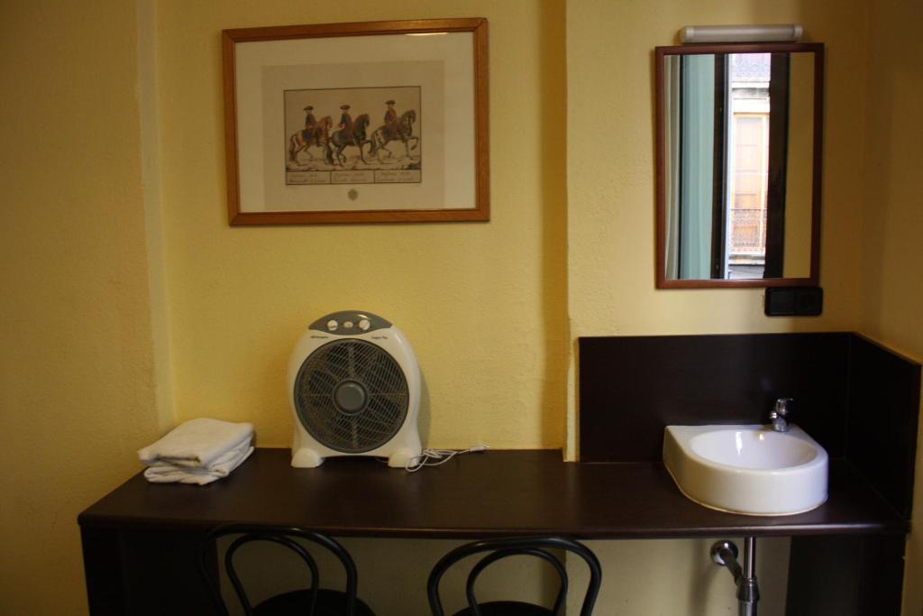ברצלונה Hostal Baires חדר תמונה